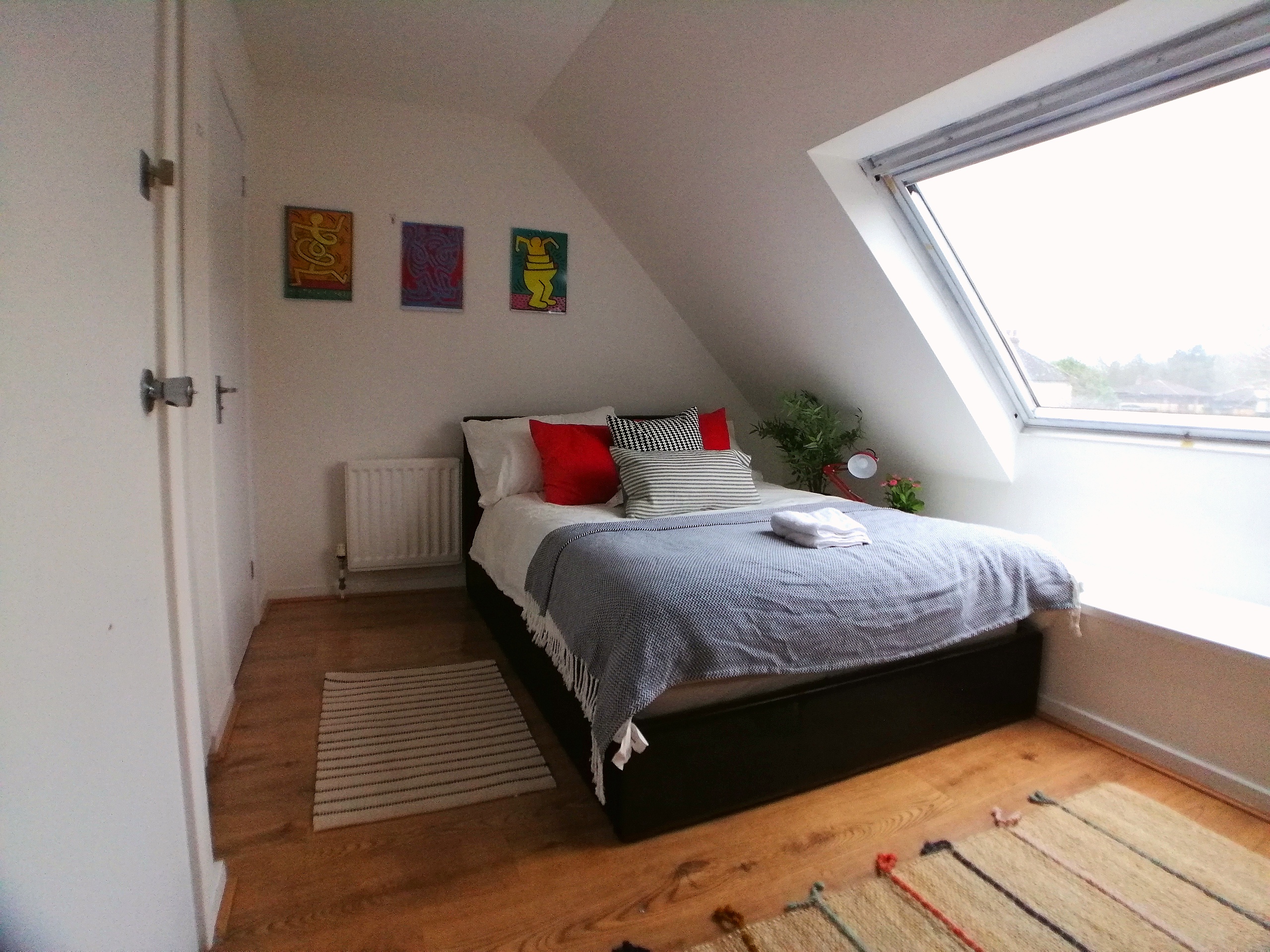 Room 2 Ensuite